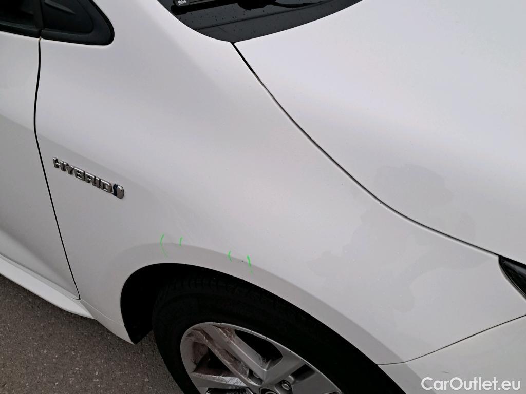  Toyota  Corolla TOYOTA  / 2019 / 5P / familiar 1.8 125H ACTIVE TECH E-CVT TOU SPORT #19