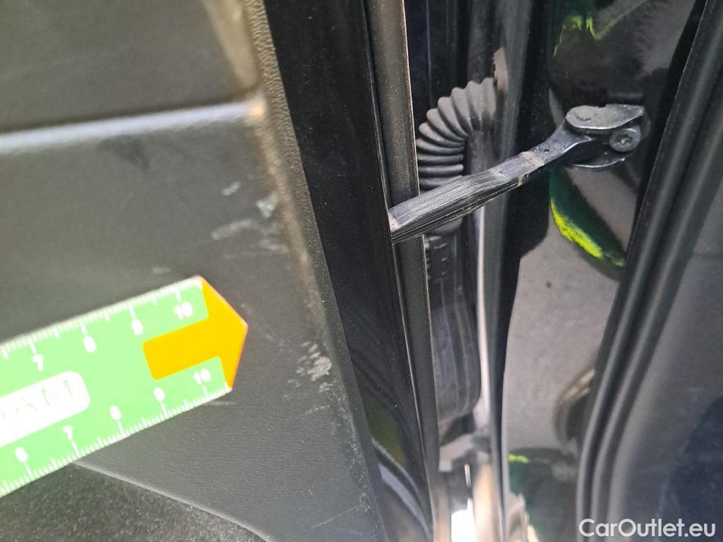  Volvo  XC 40 VOLVO XC40 / 2017 / 5P / todoterreno 2.0 D3 Momentum Pro #14