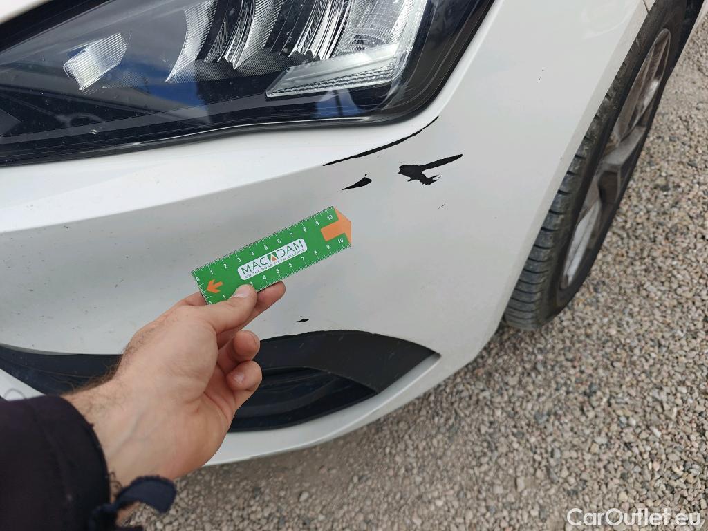  Land Rover  Discovery SEAT Nuevo León / 2020 / 5P / berlina con portón 2.0 TDI 85kW S&S Style Go (AC3) #56