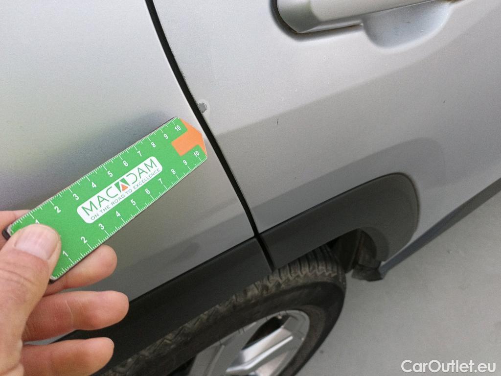  Toyota  RAV4 TOYOTA  / 2018 / 5P / todoterreno 2.5l 220H Advance #13