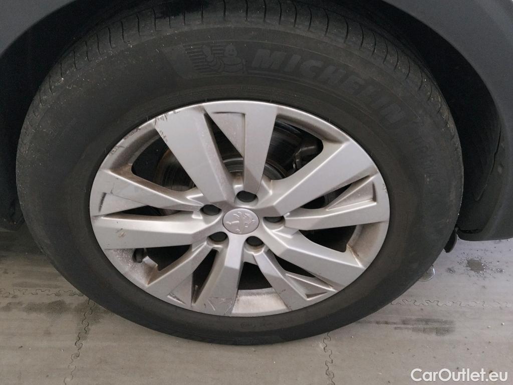  Peugeot  3008 PEUGEOT  / 2016 / 5P / todoterreno 1.5 BlueHDi 96kW (130CV) S&S Active EAT8 #15