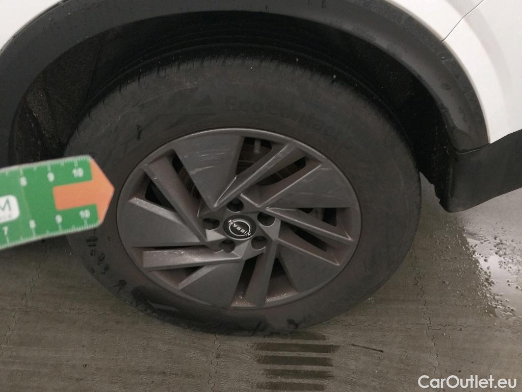  Land Rover  Discovery NISSAN QASHQAI / 2024 / 5P / todoterreno DIG-T 103kW (140CV) mHEV 4x2 Acenta #6