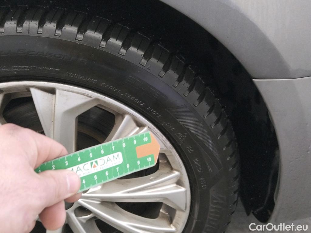  Audi  A4 AUDI  / 2019 / 4P / sedán Advanced 35 TDI 120kW (163CV) S tronic #8