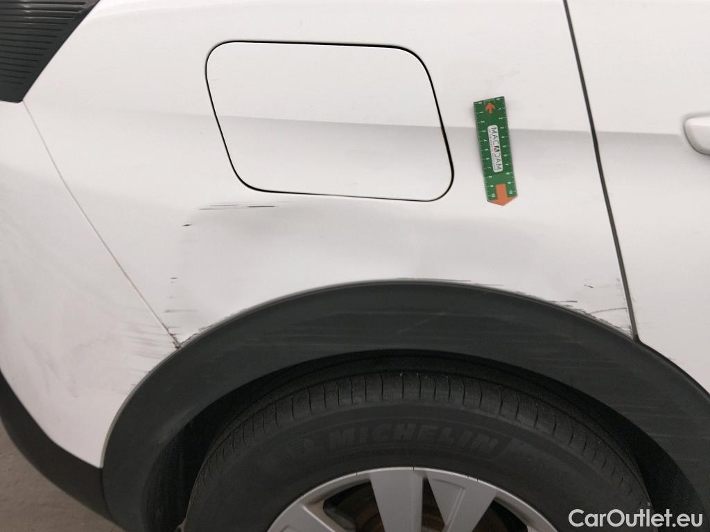  Peugeot  3008 PEUGEOT  / 2016 / 5P / todoterreno 1.5 BlueHDi 96kW (130CV) S&S Active EAT8 #8