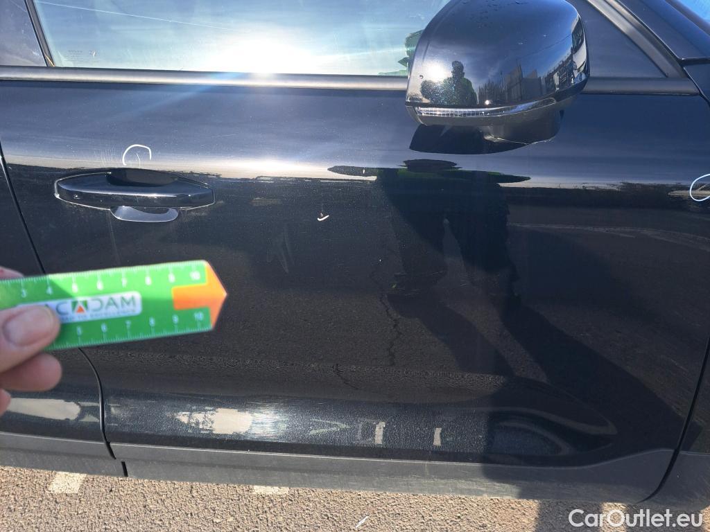  Volvo  XC 40 VOLVO XC40 / 2017 / 5P / todoterreno 1.5 T3 Momentum Pro Auto #14