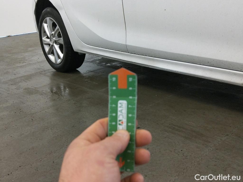  Opel  Corsa OPEL  1.2T XHL 74kW (100CV) Elegance #2