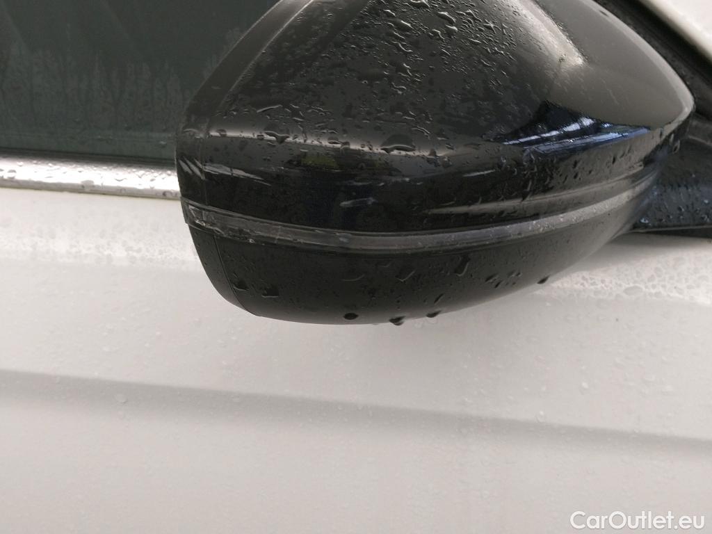  Opel  Corsa OPEL  1.2T XHL 74kW (100CV) Elegance #17