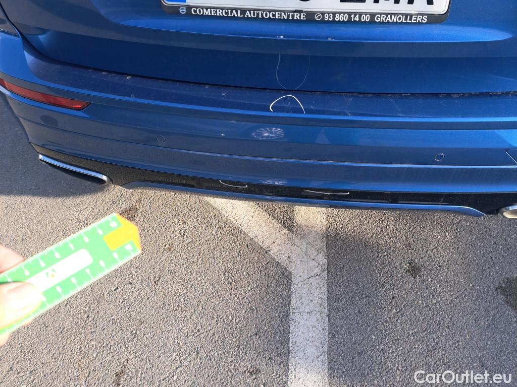  Volvo  XC60 VOLVO  / 2017 / 5P / todoterreno 2.0 B4 D R-Design Auto #1