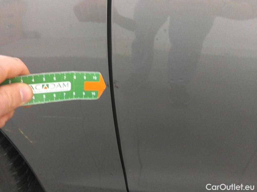  Audi  A4 AUDI  / 2019 / 4P / sedán Advanced 35 TDI 120kW (163CV) S tronic #16