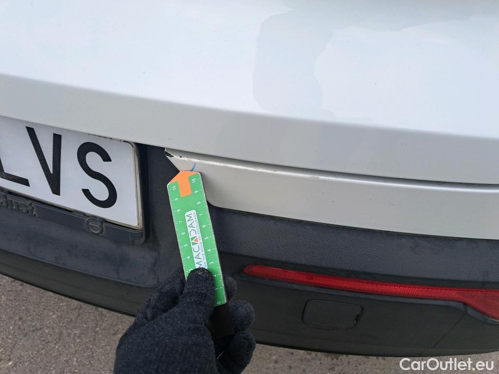  Volvo  XC 40 VOLVO XC40 / 2017 / 5P / todoterreno 1.5 T4 Twin Recharge R-Design Auto #24