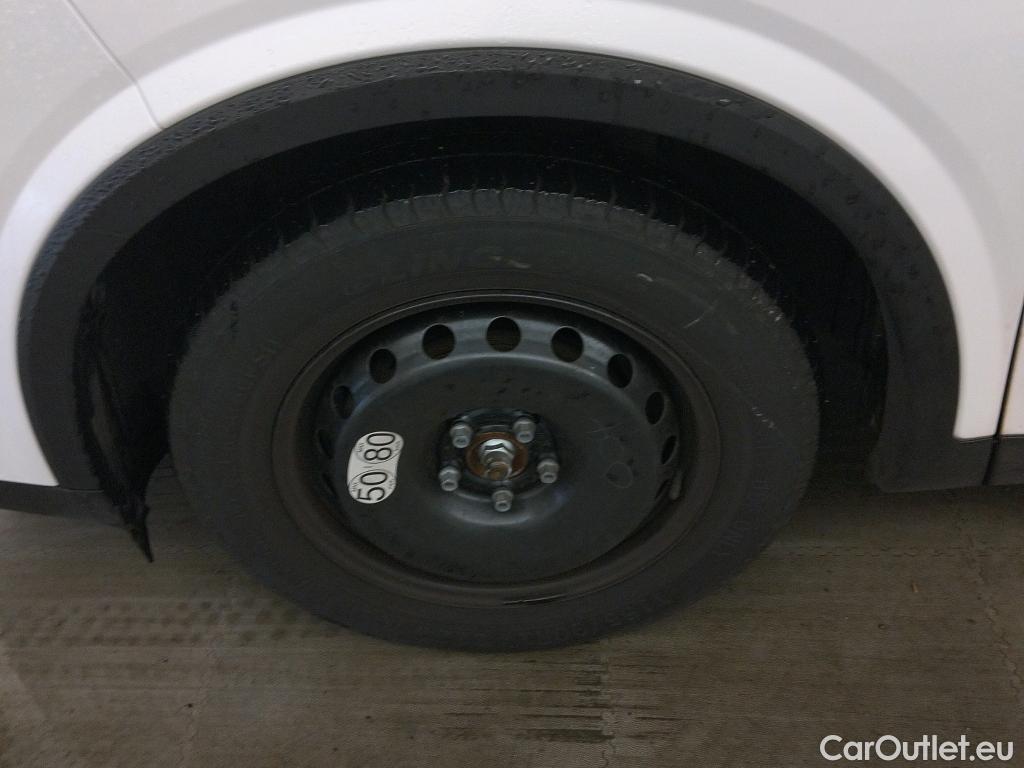  Land Rover  Discovery NISSAN QASHQAI / 2024 / 5P / todoterreno DIG-T 103kW (140CV) mHEV 4x2 Acenta #1