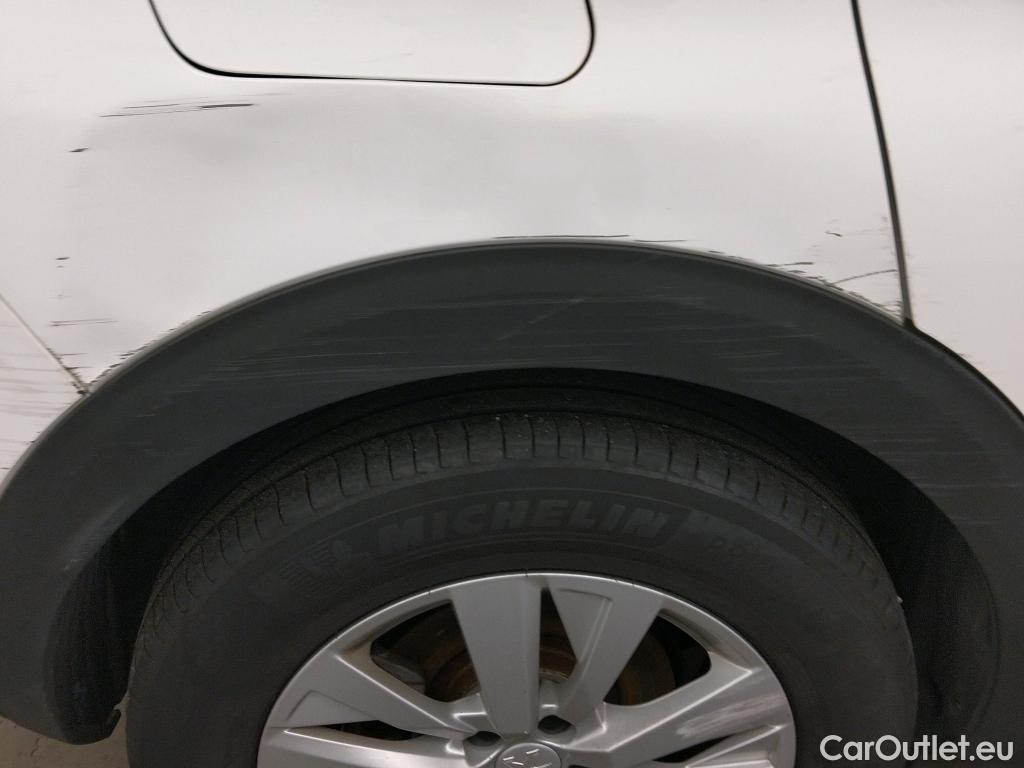  Peugeot  3008 PEUGEOT  / 2016 / 5P / todoterreno 1.5 BlueHDi 96kW (130CV) S&S Active EAT8 #33