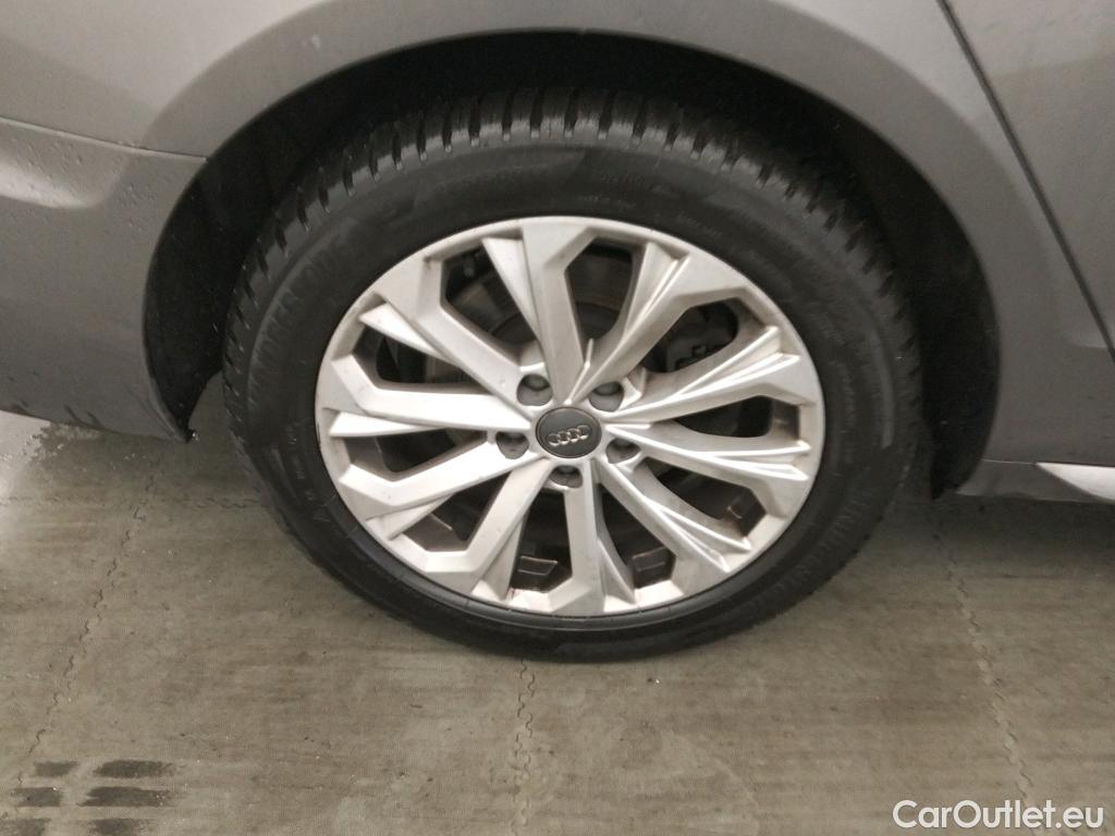  Audi  A4 AUDI  / 2019 / 4P / sedán Advanced 35 TDI 120kW (163CV) S tronic #17