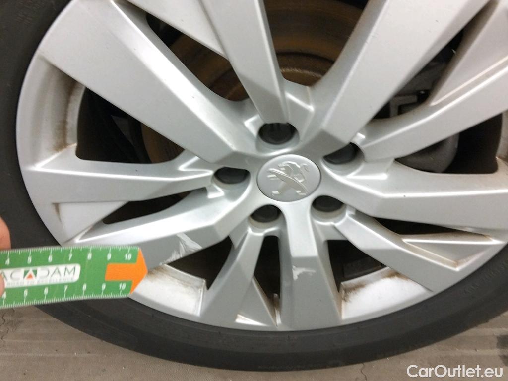  Peugeot  3008 PEUGEOT  / 2016 / 5P / todoterreno 1.5 BlueHDi 96kW (130CV) S&S Active EAT8 #12