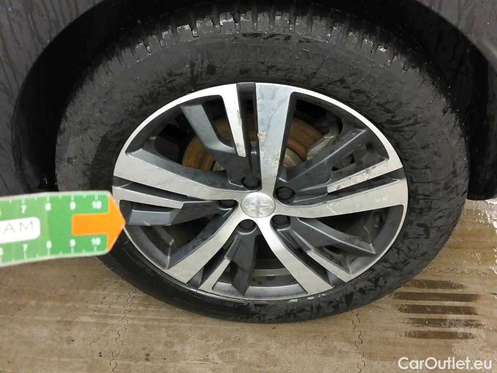  Peugeot  3008 PEUGEOT  Hybrid / 2020 / 5P / todoterreno 225 e-EAT8 Allure Pack #8