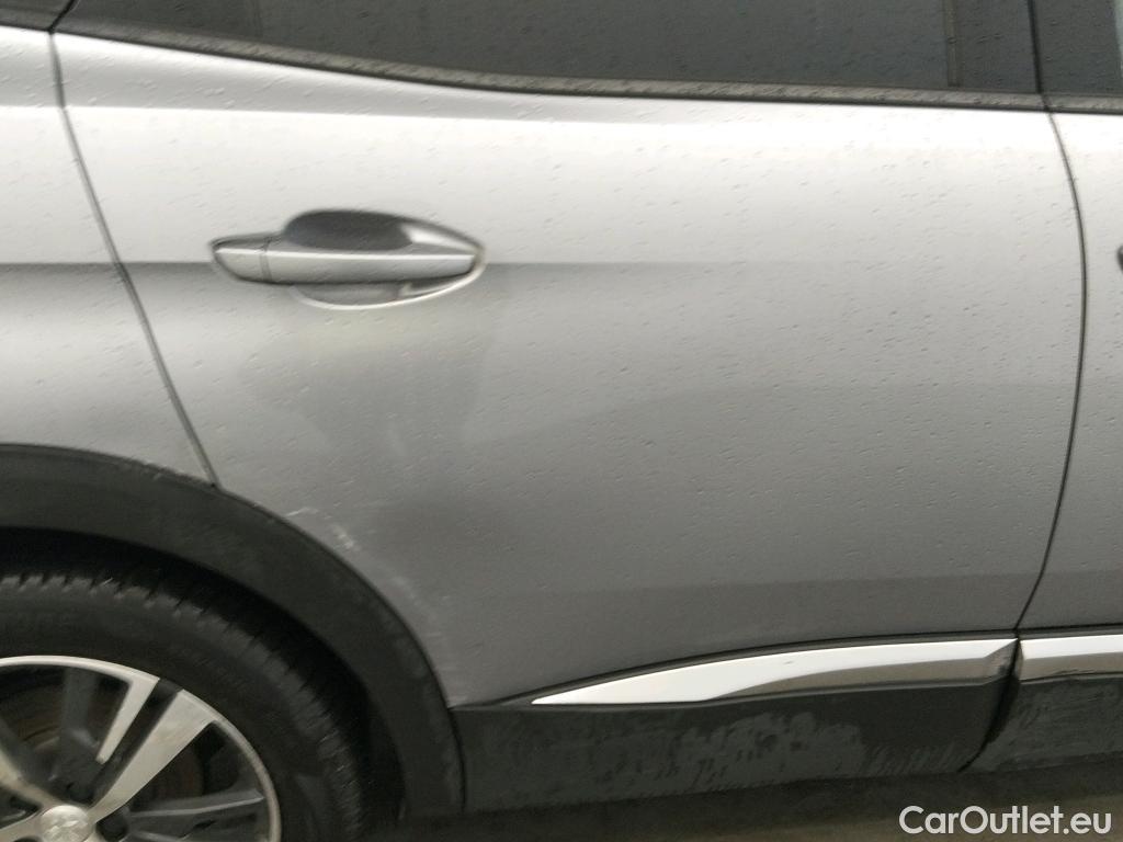  Peugeot  3008 PEUGEOT  Hybrid / 2020 / 5P / todoterreno 225 e-EAT8 Allure Pack #1