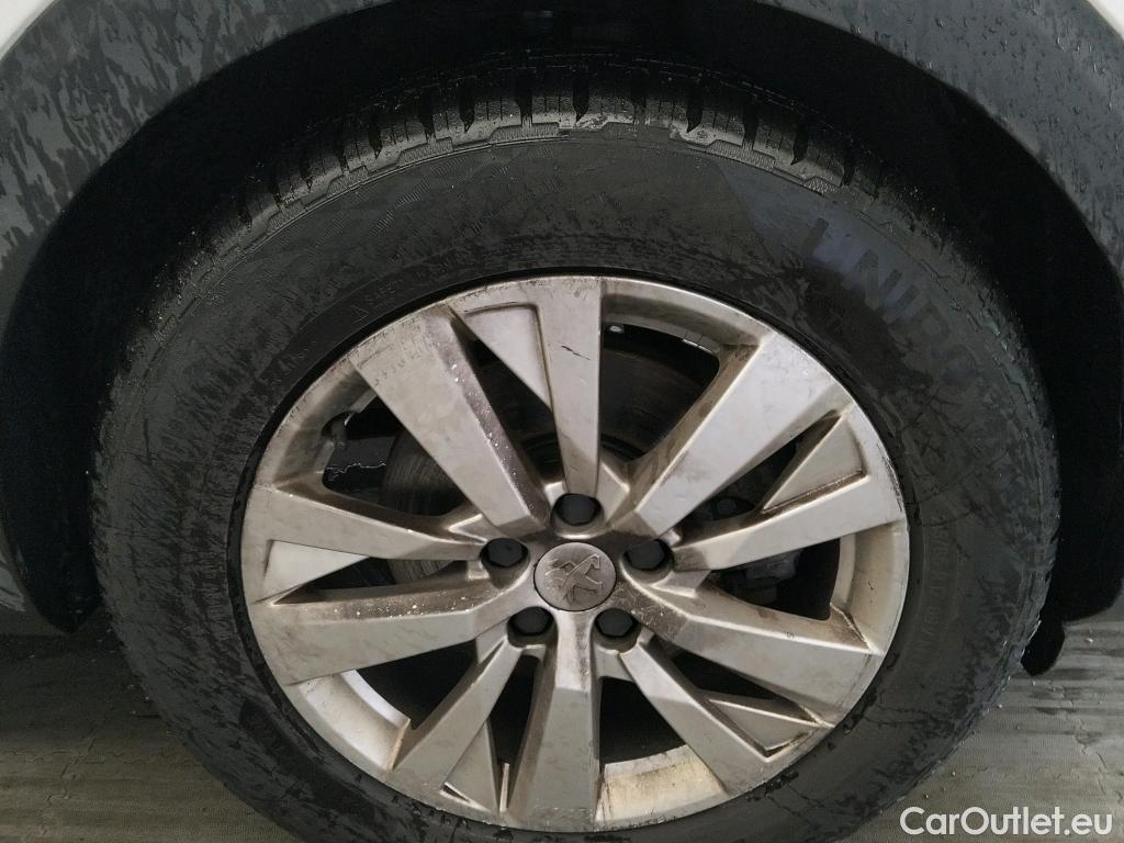  Peugeot  3008 PEUGEOT  / 2020 / 5P / todoterreno 1.5 BlueHDi 96kW (130CV) S&S Active Pack #7