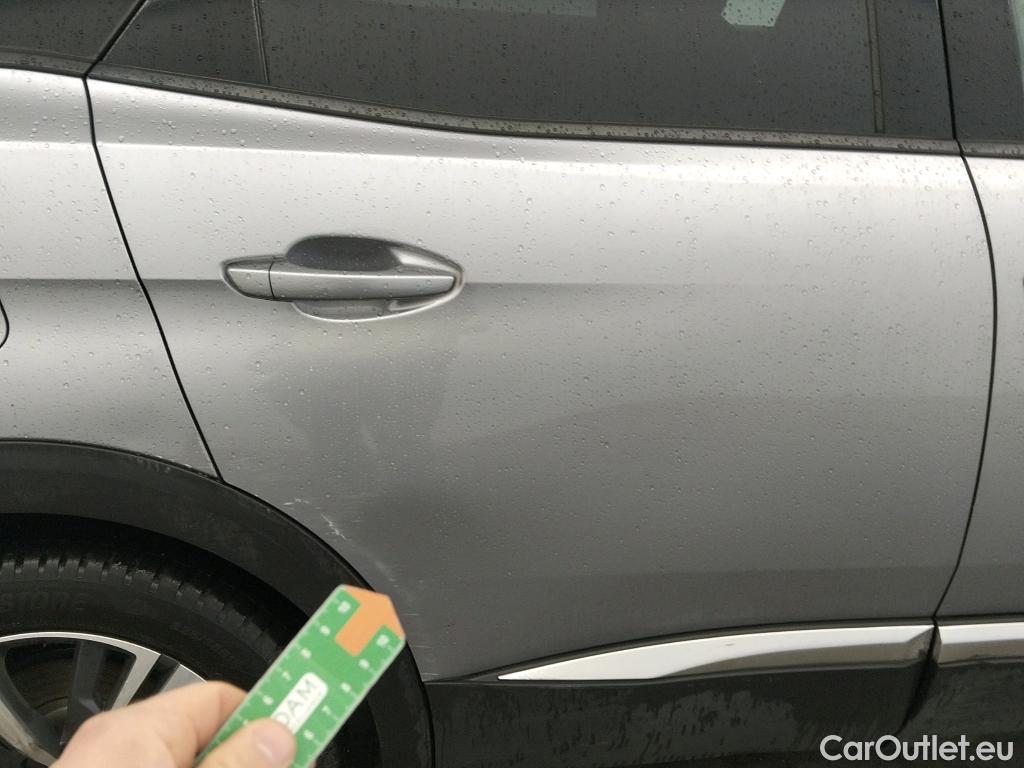  Peugeot  3008 PEUGEOT  Hybrid / 2020 / 5P / todoterreno 225 e-EAT8 Allure Pack #2