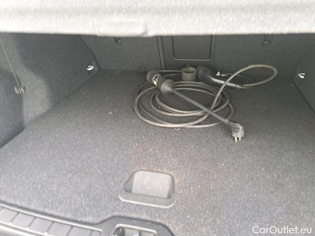  Volvo  XC 40 VOLVO XC40 / 2017 / 5P / todoterreno 1.5 T4 Twin Recharge R-Design Auto #14