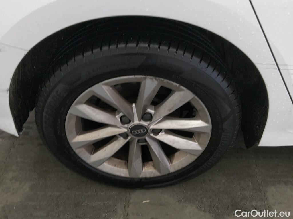  Audi  A3 AUDI  / 2020 / 5P / berlina con portón Sportback 30 TFSI 81kW (110CV) S tronic #15