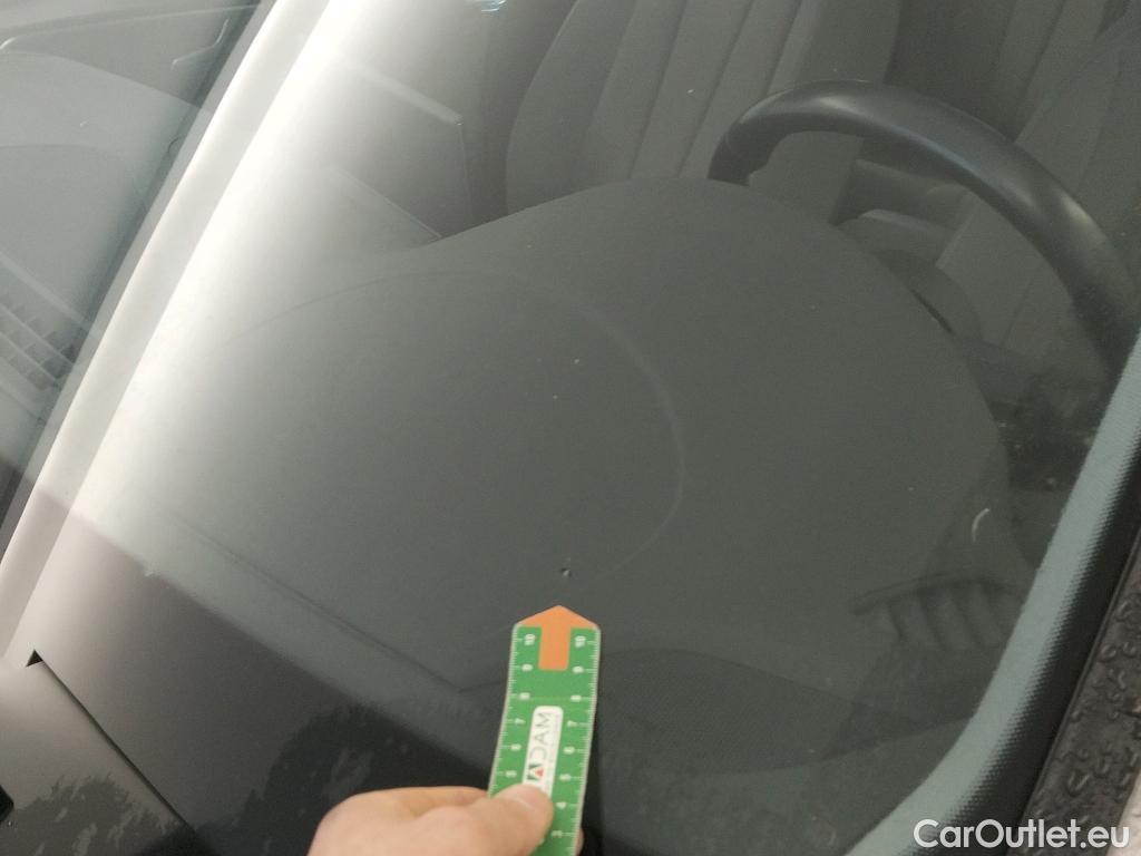  Audi  A4 AUDI  / 2019 / 4P / sedán Advanced 35 TDI 120kW (163CV) S tronic #2