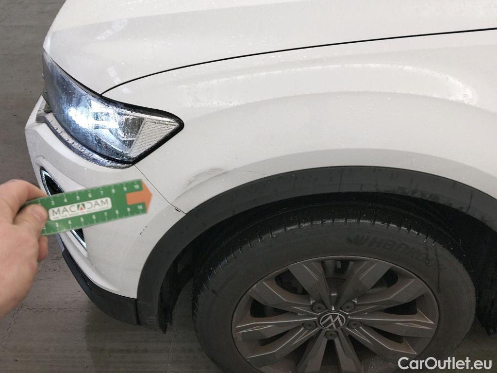  Volkswagen  T-ROC VOLKSWAGEN  / 2017 / 5P / todoterreno Sport 1.5 TSI 110kW (150CV) DSG #2