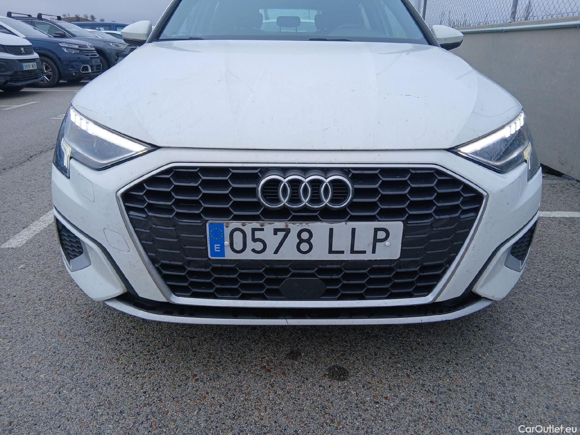  Audi  A3 AUDI  / 2020 / 5P / berlina con portón Sportback Advanced 30 TFSI 81kW Stron MildHybrid #5