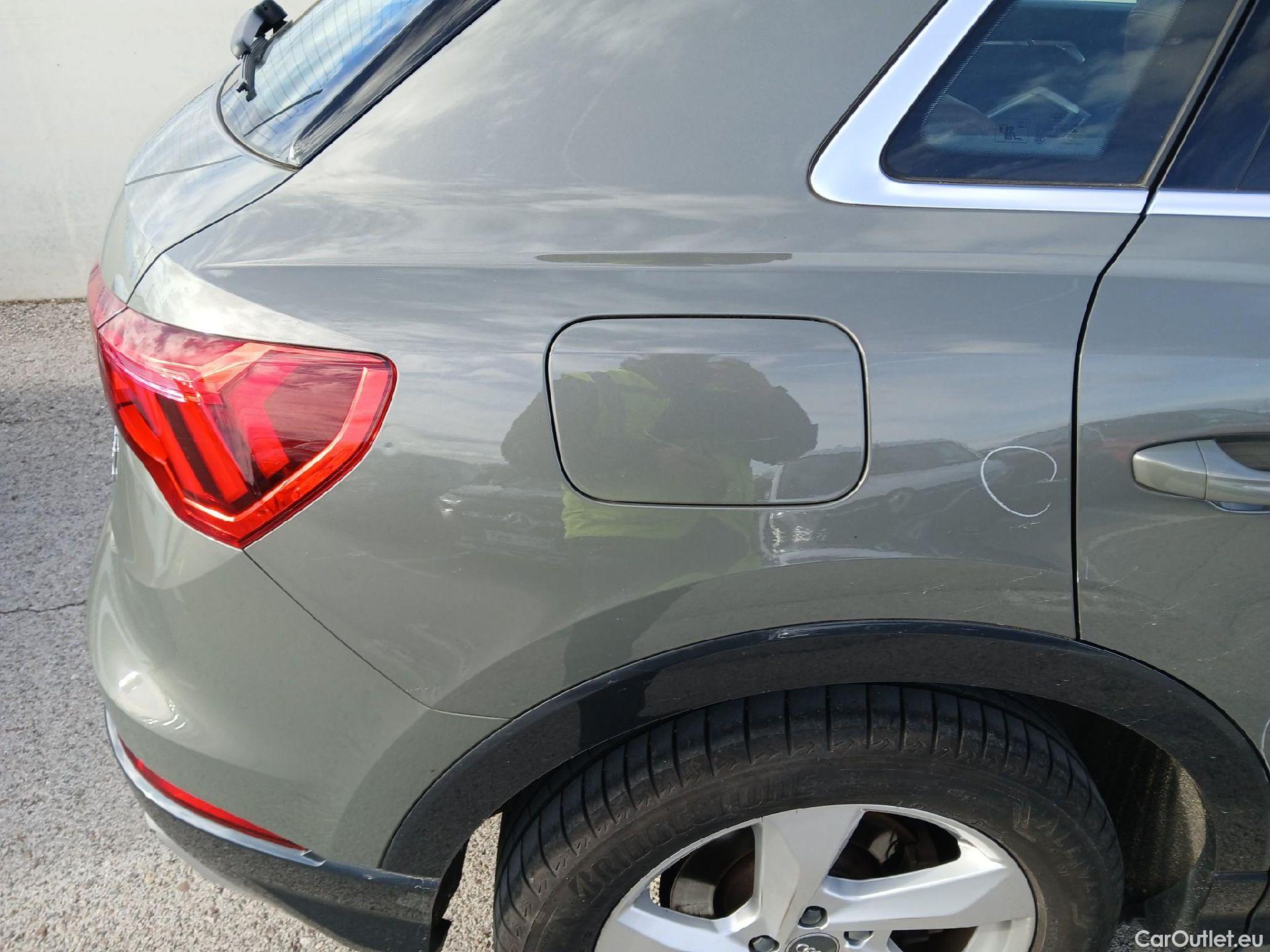  Audi  Q3 AUDI  / 2018 / 5P / todoterreno 40 TFSI 140kW S tronic Quattro Advanced #18