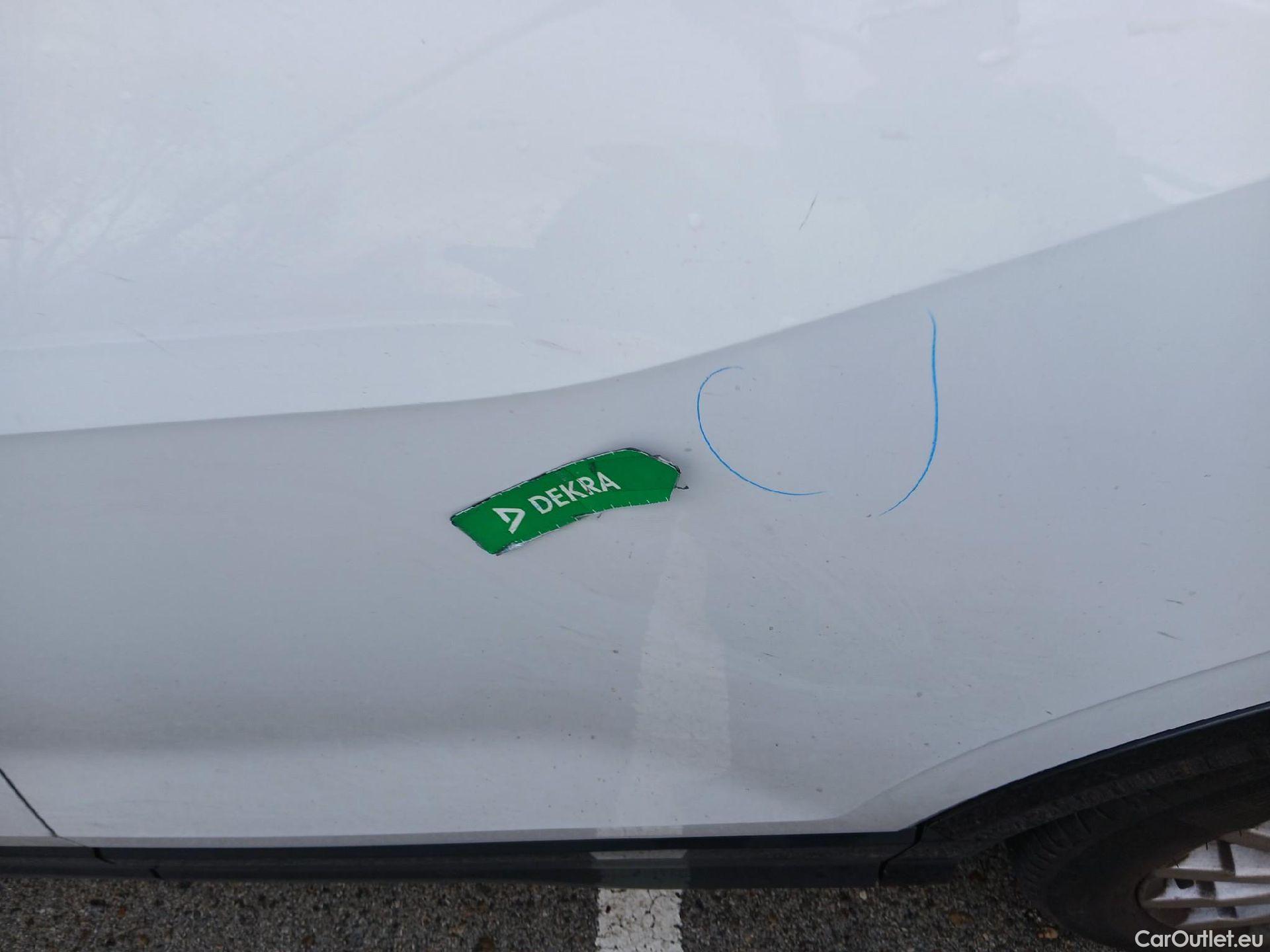  Audi  Q2 AUDI  / 2016 / 5P / todoterreno Design 30 TFSI 85kW (116CV) #29