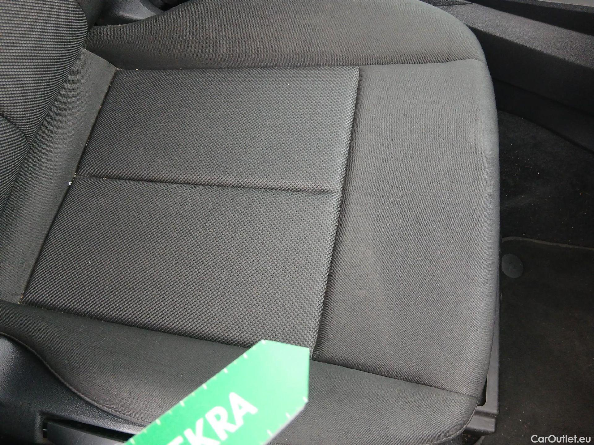  Audi  A3 AUDI  / 2020 / 5P / berlina con portón Sportback Advanced 30 TFSI 81kW Stron MildHybrid #16