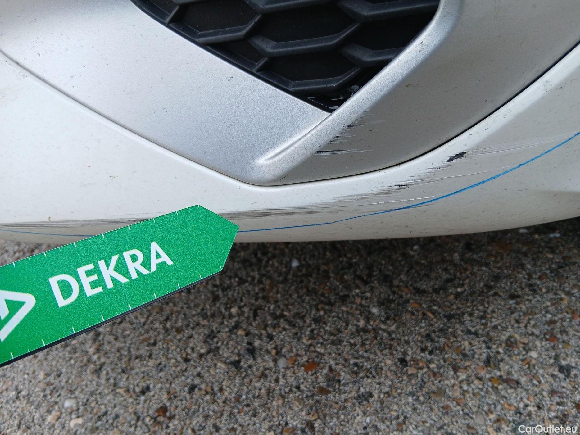  Audi  A3 AUDI  / 2020 / 5P / berlina con portón Sportback Advanced 30 TFSI 81kW Stron MildHybrid #4