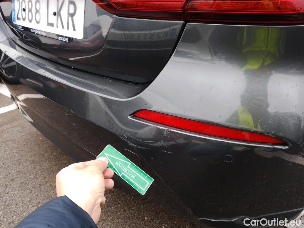  Bmw  Serie 1 BMW  / 2019 / 5P / berlina con portón 118i #49