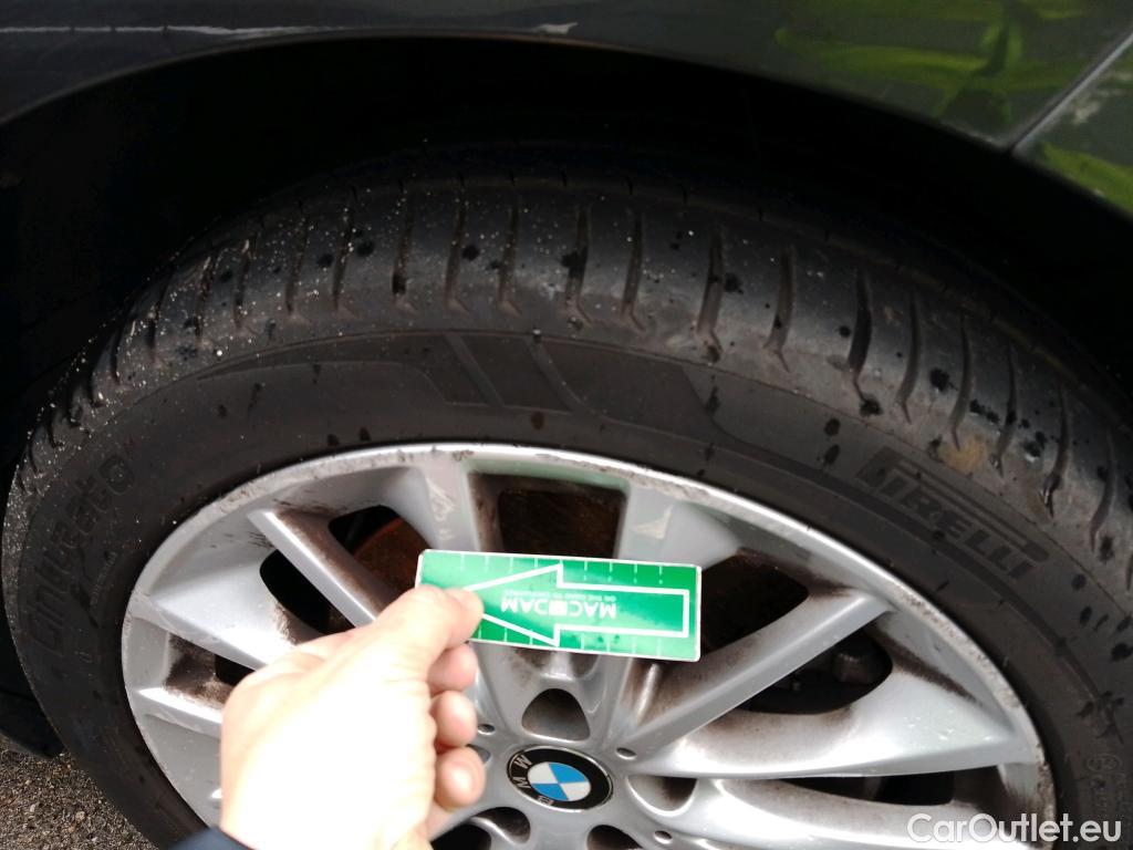  Bmw  Serie 1 BMW  / 2019 / 5P / berlina con portón 118i #32