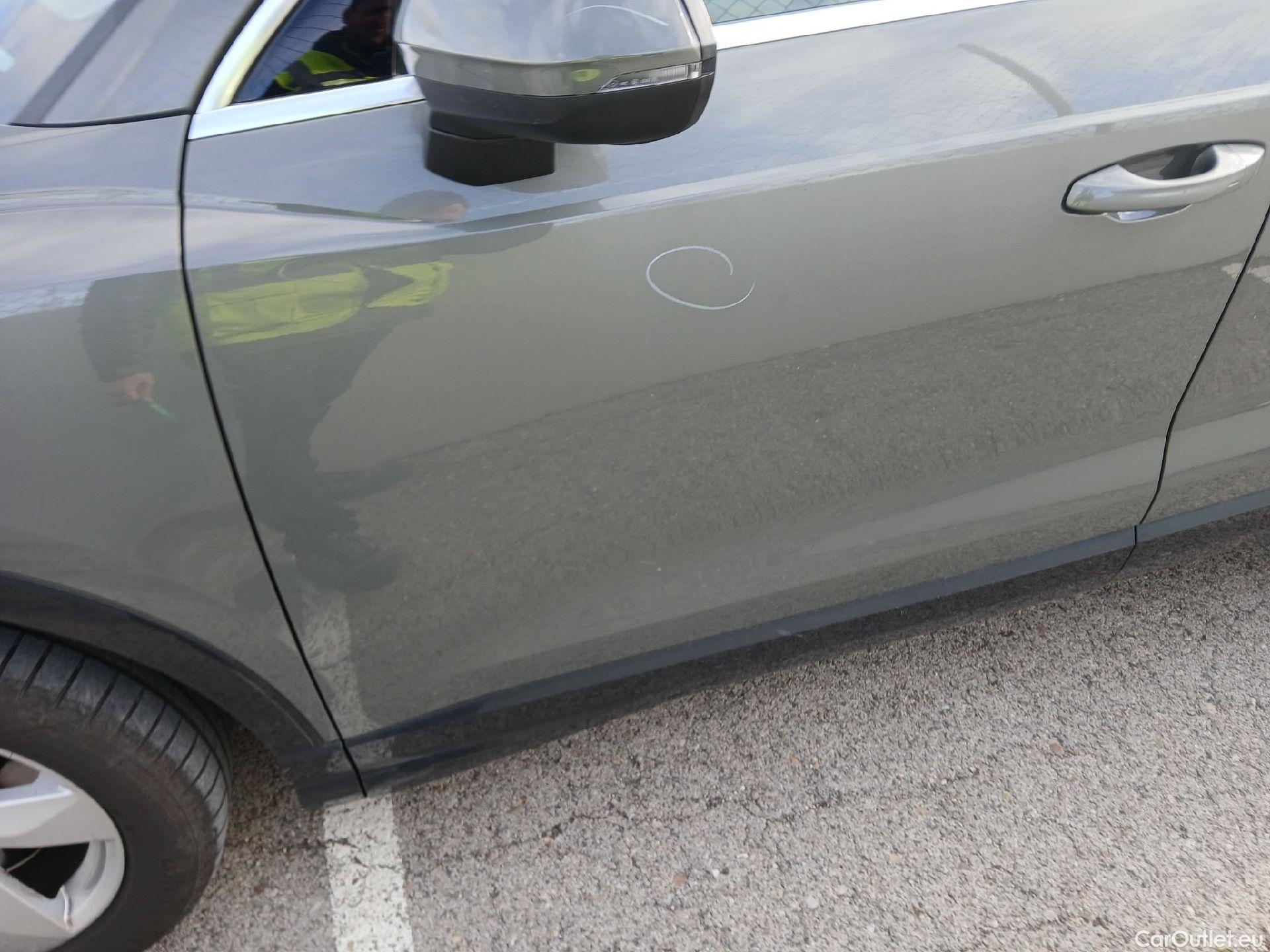  Audi  Q3 AUDI  / 2018 / 5P / todoterreno 40 TFSI 140kW S tronic Quattro Advanced #5