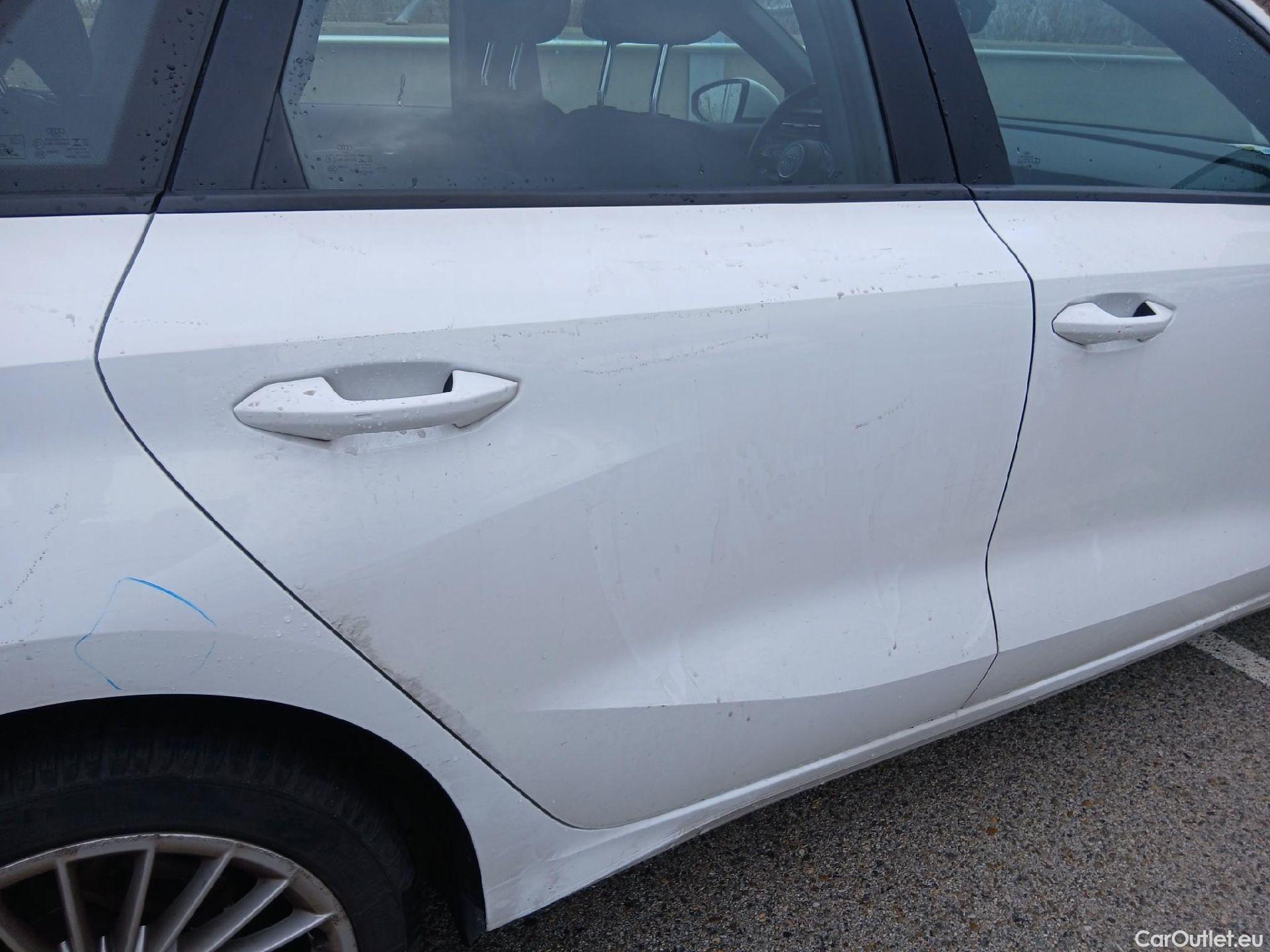  Audi  A3 AUDI  / 2020 / 5P / berlina con portón Sportback Advanced 30 TFSI 81kW Stron MildHybrid #36