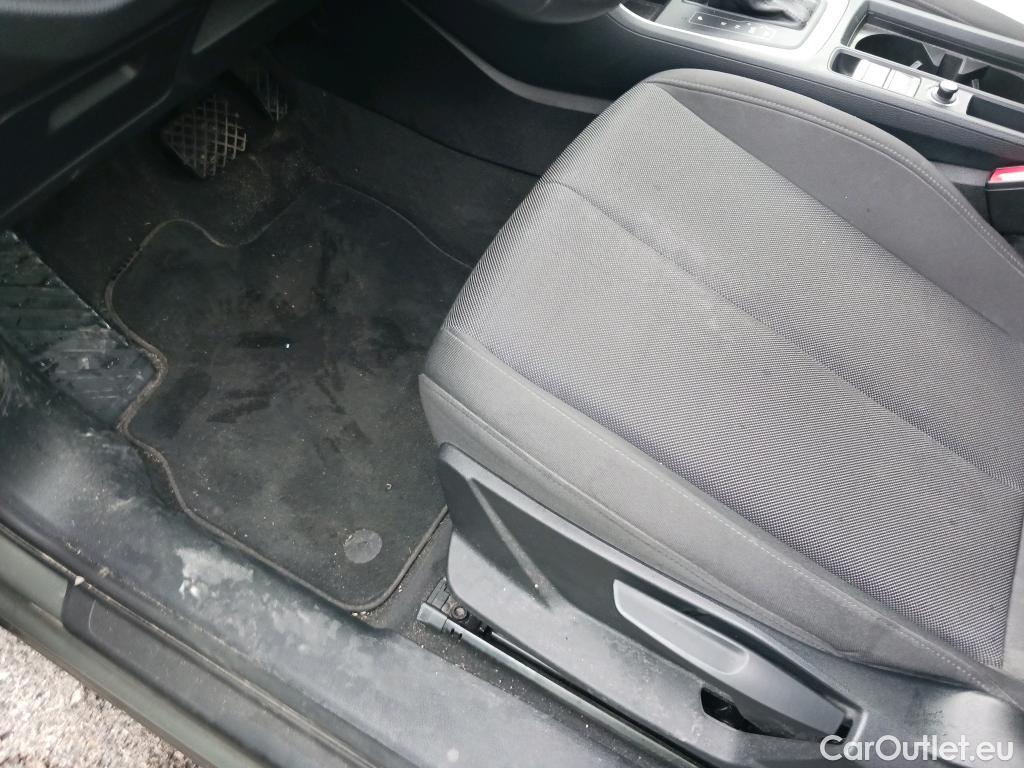  Audi  Q3 AUDI  Sportback / 2019 / 5P / todoterreno Advanced 35 TDI 110kW (150CV) S tronic (ACC) #4