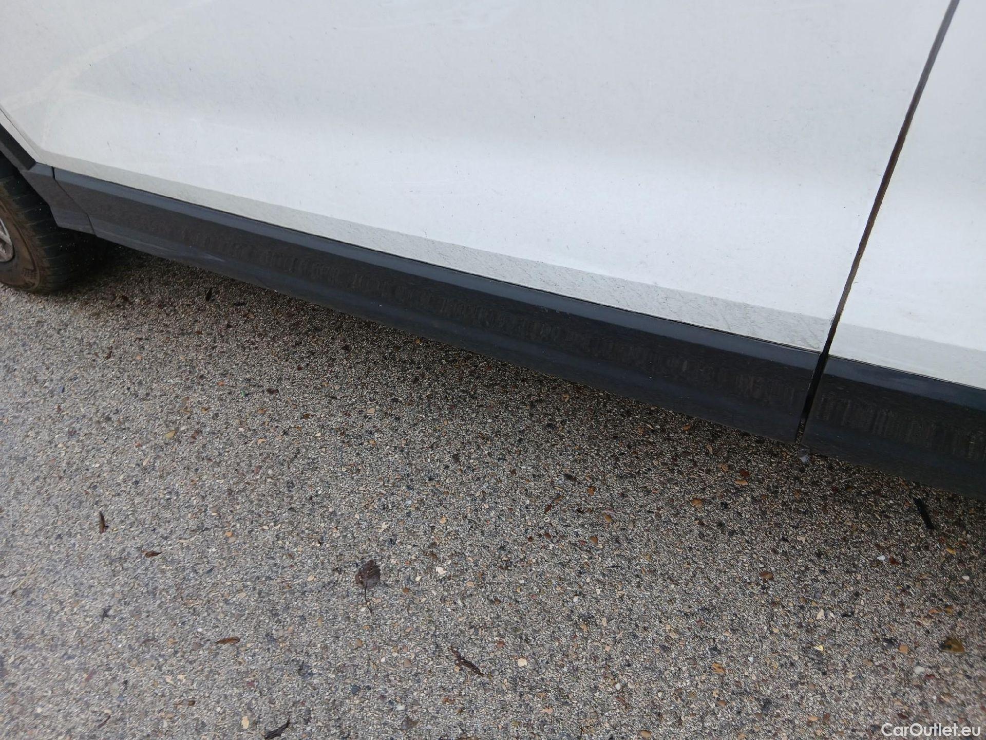  Audi  Q2 AUDI  / 2016 / 5P / todoterreno Design 30 TFSI 85kW (116CV) #23