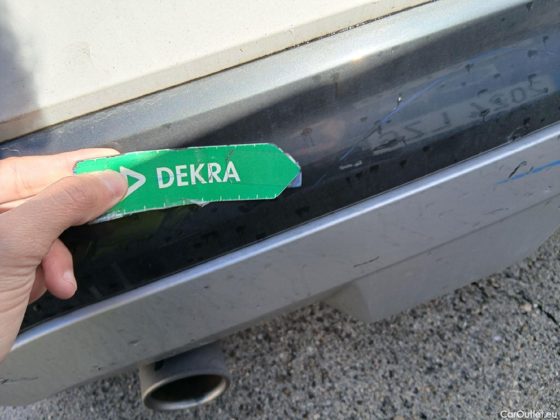  Audi  Q2 AUDI  / 2016 / 5P / todoterreno Design 30 TFSI 85kW (116CV) #40