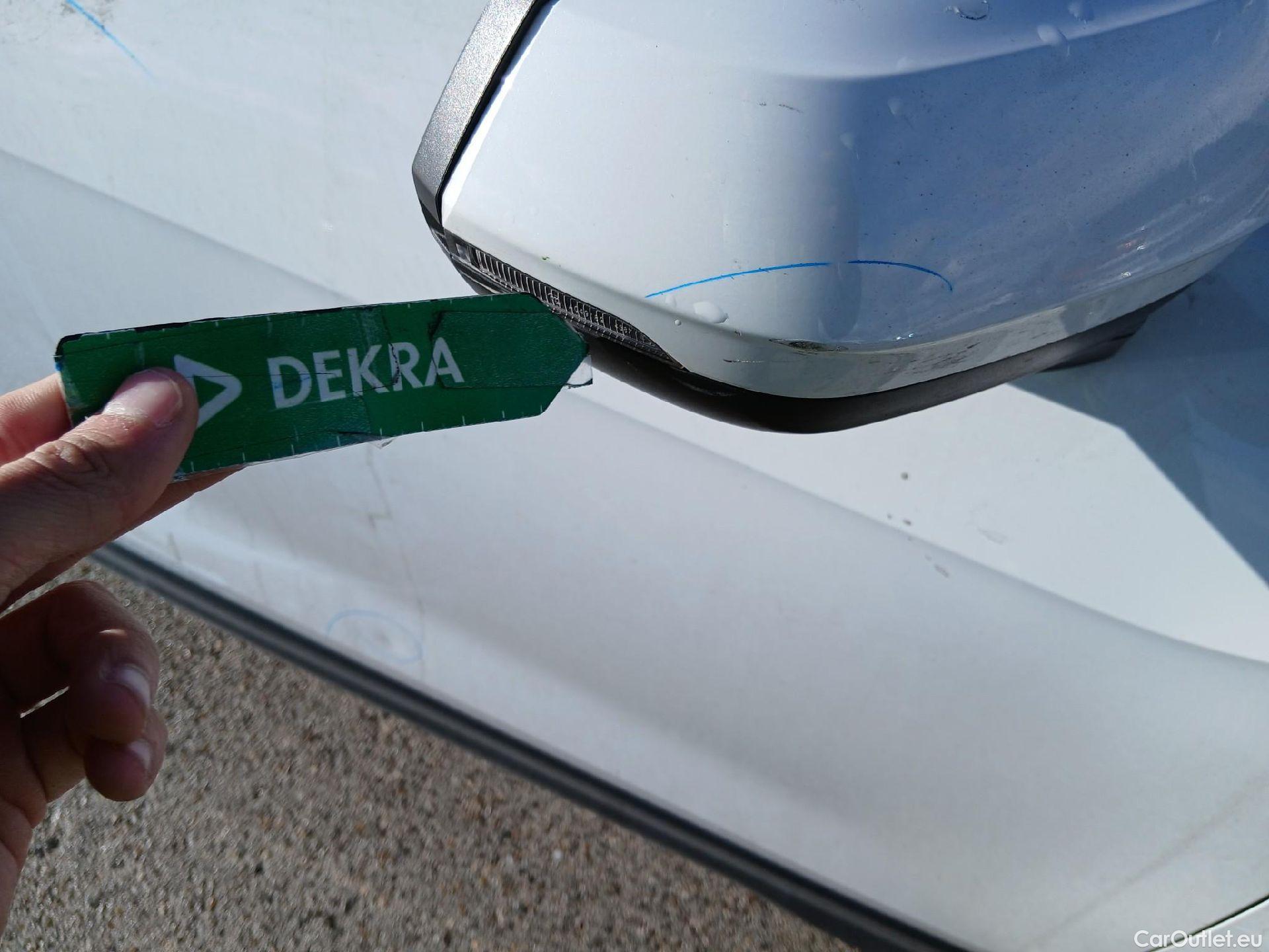  Audi  Q2 AUDI  / 2016 / 5P / todoterreno Design 30 TFSI 85kW (116CV) #57