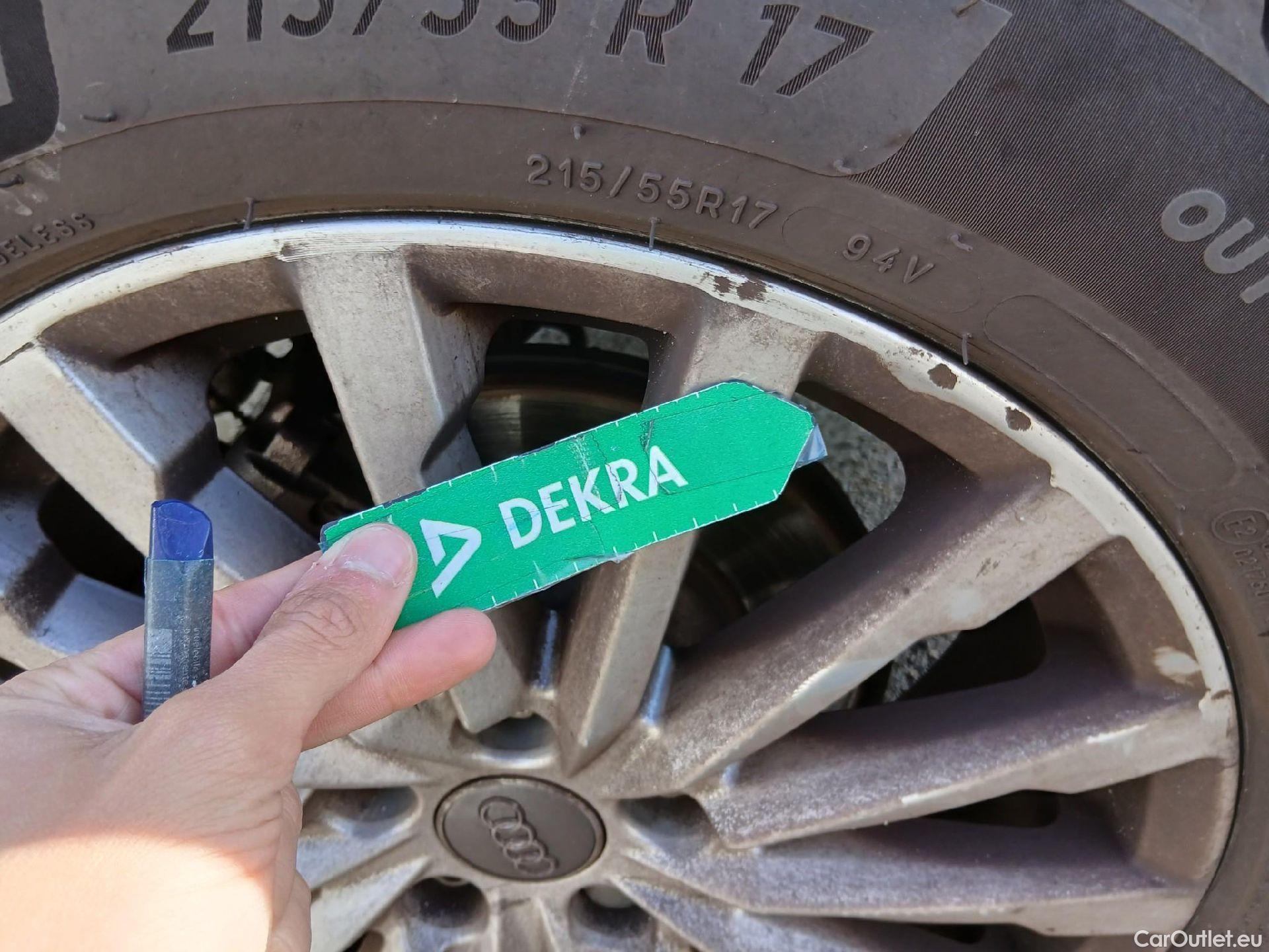  Audi  Q2 AUDI  / 2016 / 5P / todoterreno Design 30 TFSI 85kW (116CV) #37