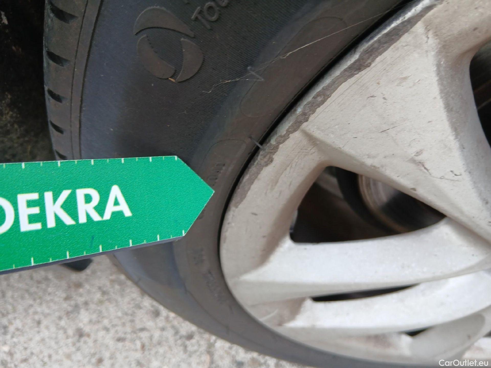  Bmw  Serie 2 BMW  Gran Tourer/2018/5P/monovolumen compacto 218d #13