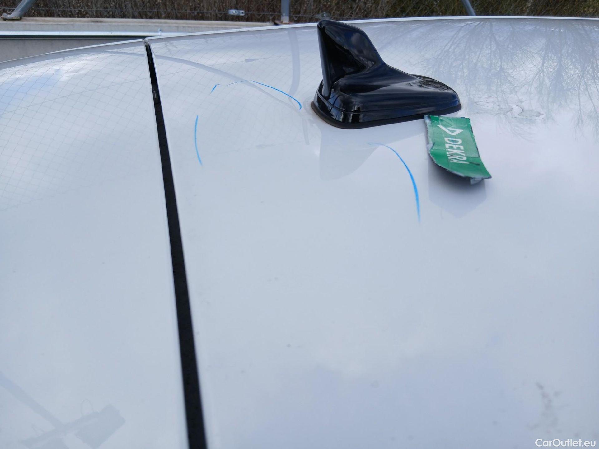  Audi  Q2 AUDI  / 2016 / 5P / todoterreno Design 30 TFSI 85kW (116CV) #26