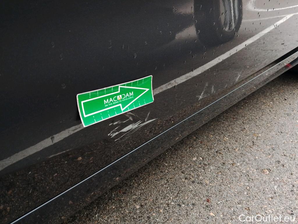  Bmw  Serie 1 BMW  / 2019 / 5P / berlina con portón 118i #17