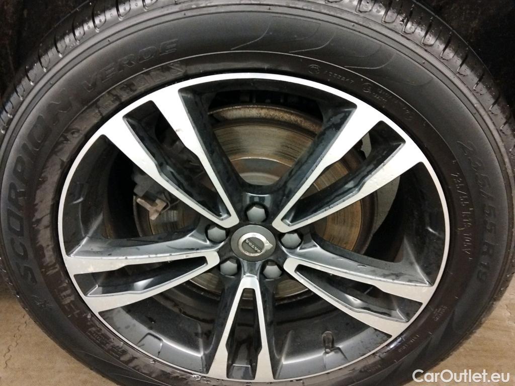  Volvo  XC60 VOLVO  / 2017 / 5P / todoterreno 2.0 T4 Business Plus Auto (CX) #7
