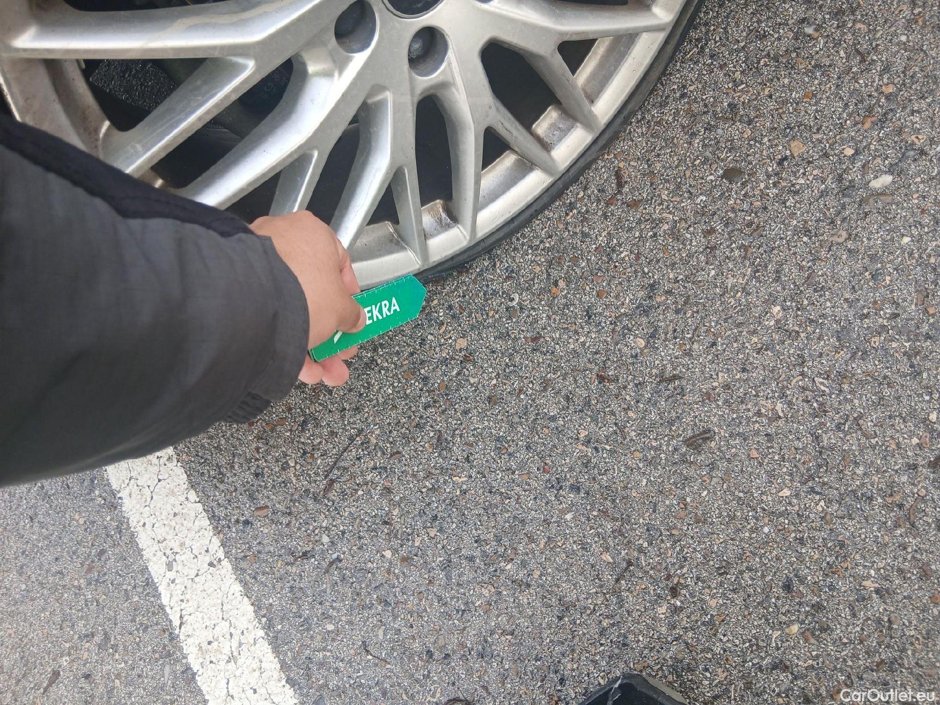  Audi  Q2 AUDI  / 2016 / 5P / todoterreno ALL-IN edit 30 TDI 85kW (116CV) S tronic(SP)(SL) #13