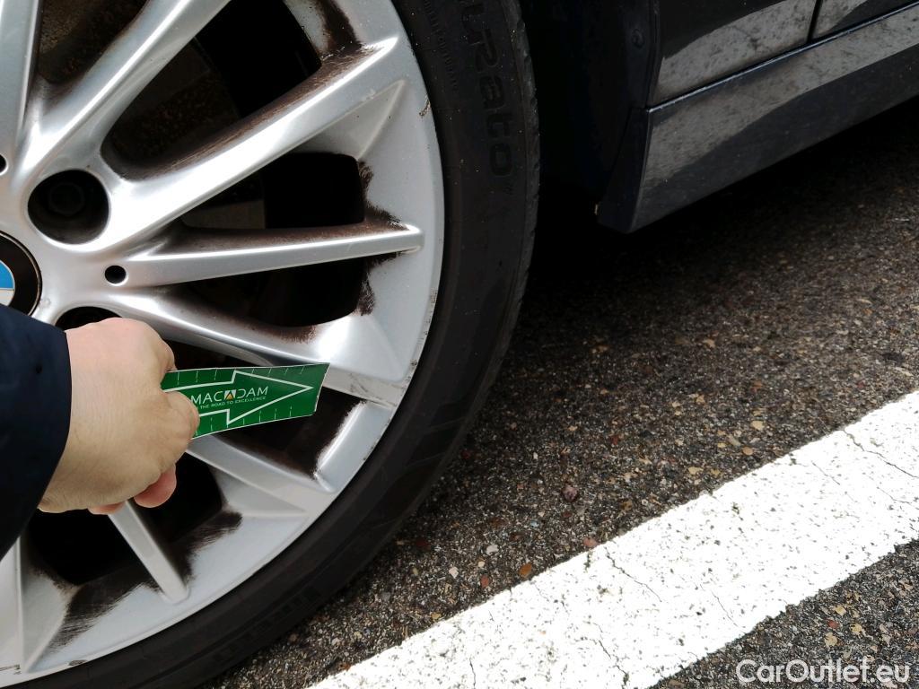  Bmw  Serie 1 BMW  / 2019 / 5P / berlina con portón 118i #36