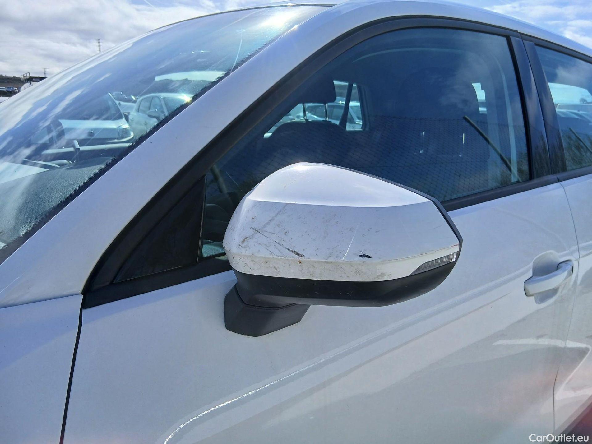  Audi  Q2 AUDI  / 2020 / 5P / todoterreno Advanced 35 TFSI 110kW (150CV) S tronic (AC) #19