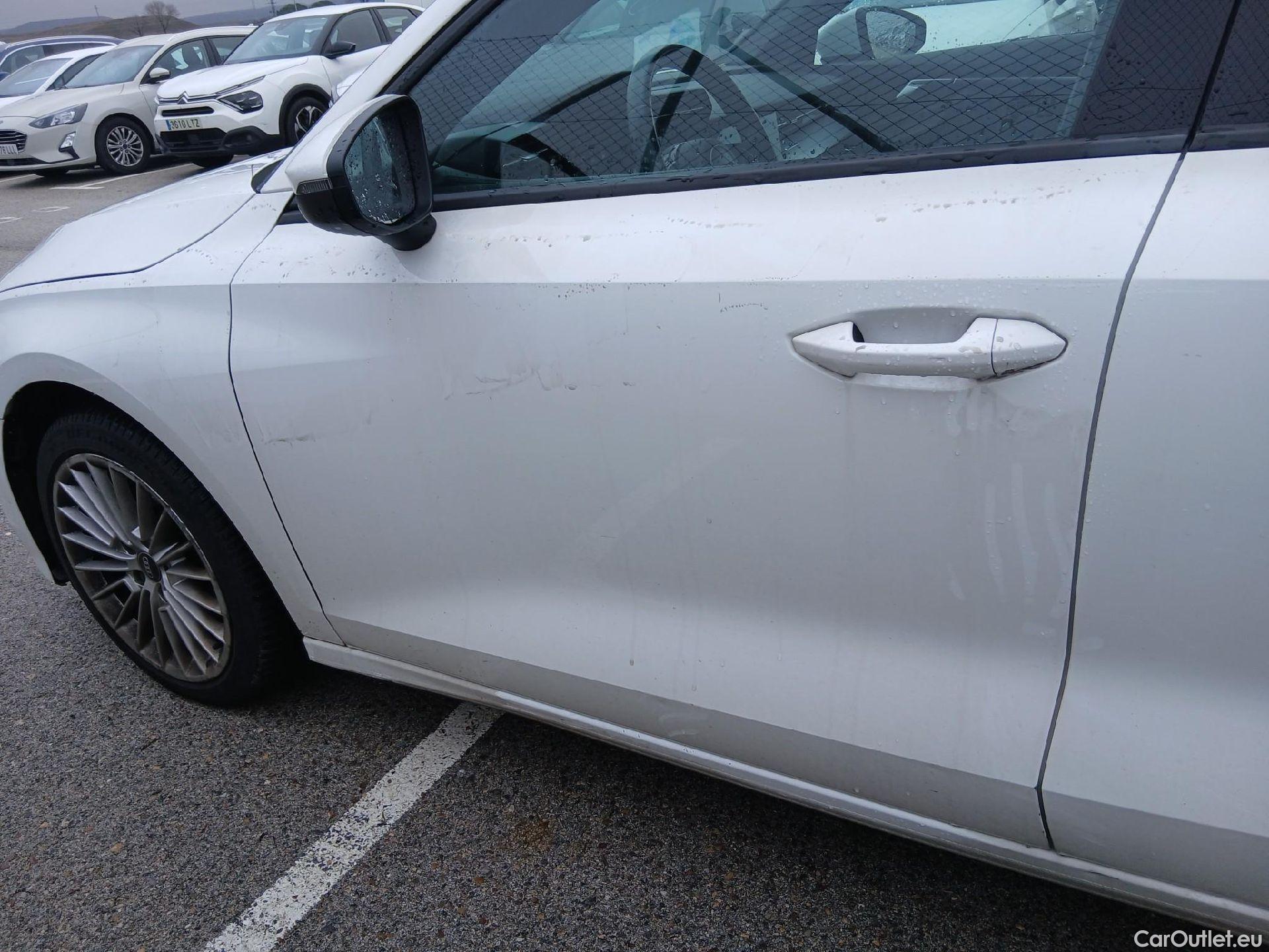  Audi  A3 AUDI  / 2020 / 5P / berlina con portón Sportback Advanced 30 TFSI 81kW Stron MildHybrid #12