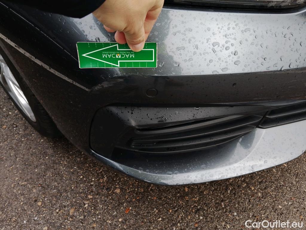  Bmw  Serie 1 BMW  / 2019 / 5P / berlina con portón 118i #25