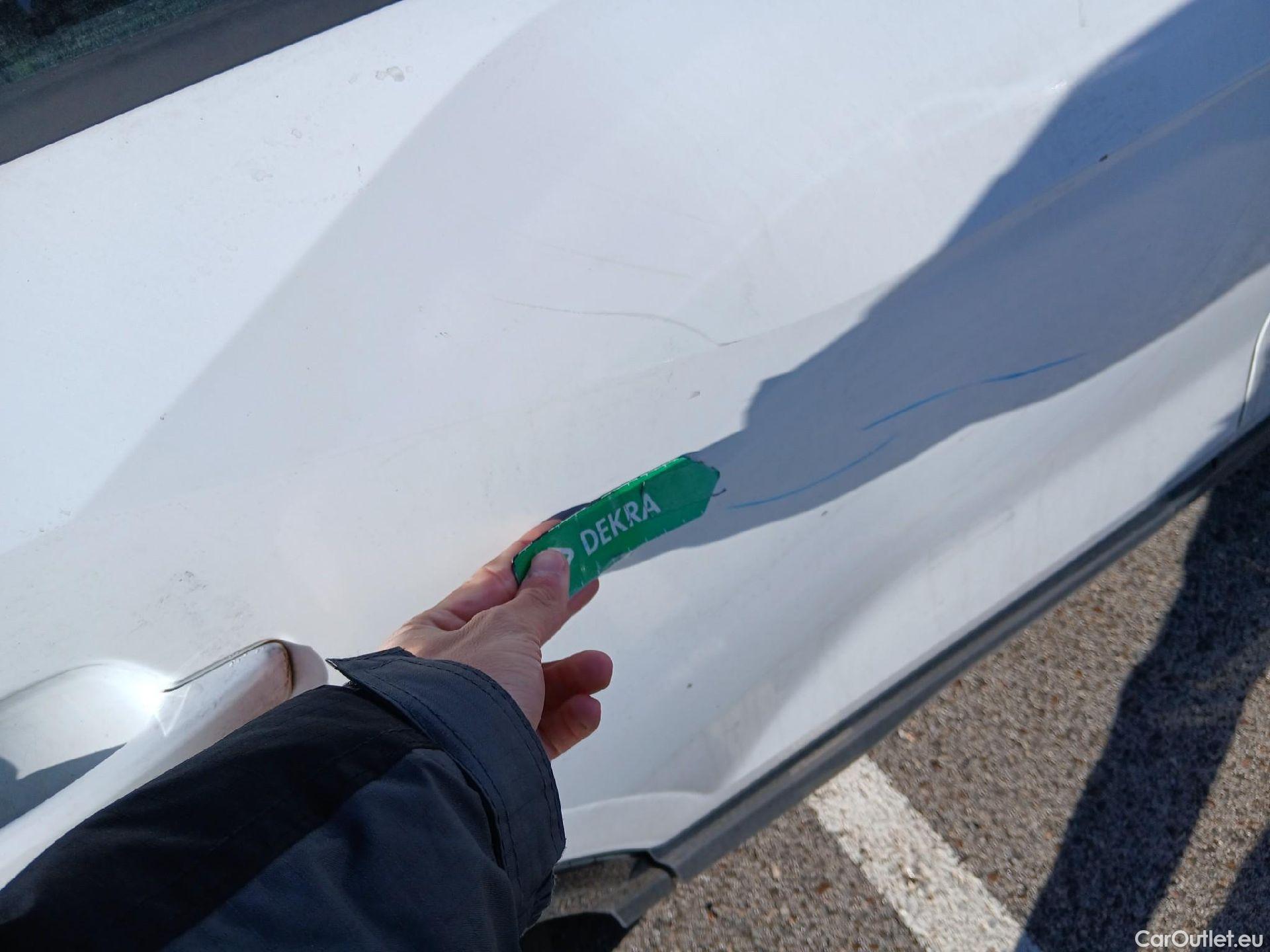  Audi  Q2 AUDI  / 2016 / 5P / todoterreno Design 30 TFSI 85kW (116CV) #53